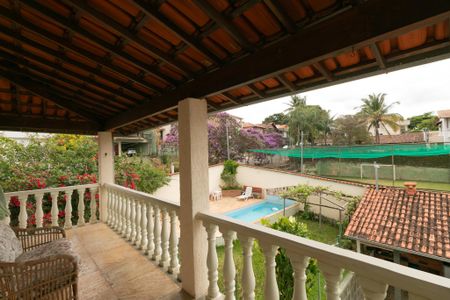 Casa de condomínio à venda com 625m², 5 quartos e 4 vagasVaranda da Sala de TV