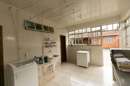 Casa de condomínio à venda com 625m², 5 quartos e 4 vagasÁrea de Serviço