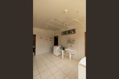 Casa de condomínio à venda com 625m², 5 quartos e 4 vagasÁrea de Serviço