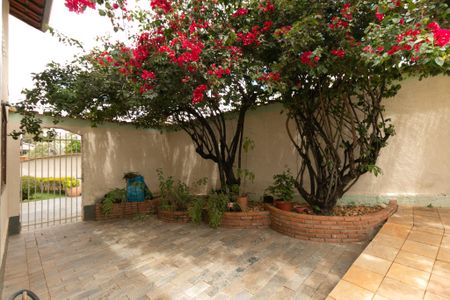 Casa de condomínio à venda com 625m², 5 quartos e 4 vagasÁrea Externa