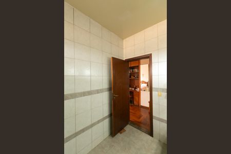 Casa de condomínio à venda com 625m², 5 quartos e 4 vagasBanheiro Suite 1