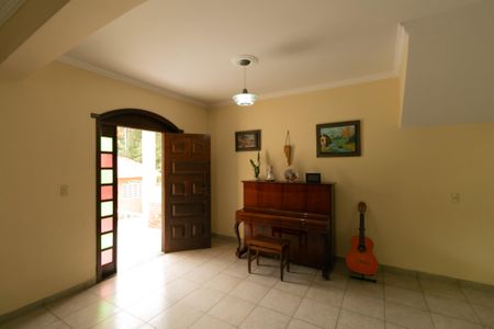 Casa de condomínio à venda com 625m², 5 quartos e 4 vagasSala de Jantar