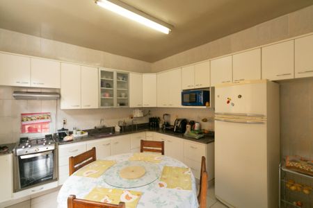 Casa de condomínio à venda com 625m², 5 quartos e 4 vagasCozinha