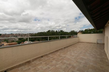 Casa de condomínio à venda com 625m², 5 quartos e 4 vagasVaranda da Sala 