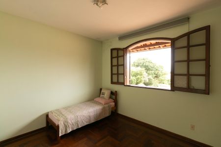 Casa de condomínio à venda com 625m², 5 quartos e 4 vagasQuarto 1