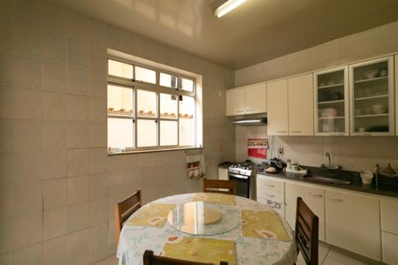 Casa de condomínio à venda com 625m², 5 quartos e 4 vagasCozinha