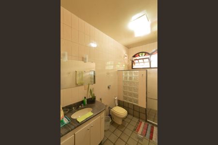 Casa de condomínio à venda com 625m², 5 quartos e 4 vagasBanheiro Social