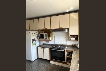 Casa à venda com 351m², 4 quartos e 5 vagas