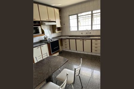 Casa à venda com 351m², 4 quartos e 5 vagas