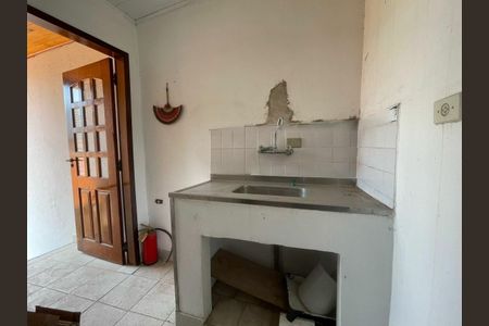 Casa à venda com 118m², 2 quartos e 1 vaga