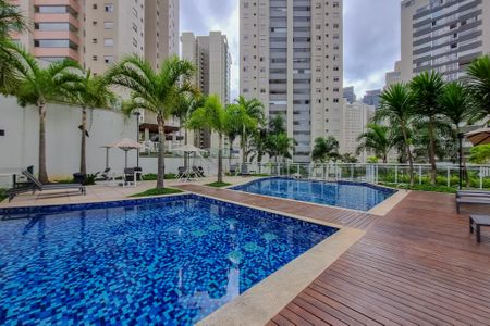 Apartamento à venda com 105m², 3 quartos e 3 vagasÁrea comum - Piscina