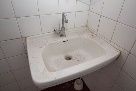 Casa à venda com 417m², 5 quartos e 3 vagasCasa 2 - Banheiro