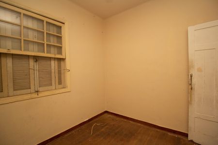 Casa à venda com 417m², 5 quartos e 3 vagasCasa 3 - Quarto 1