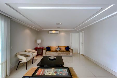 Apartamento à venda com 210m², 4 quartos e 3 vagasSala