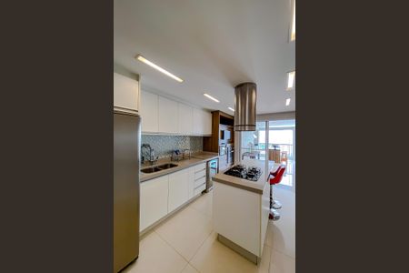 Apartamento à venda com 210m², 4 quartos e 3 vagasCozinha