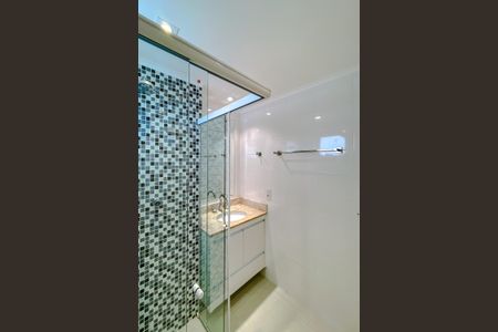 Apartamento à venda com 210m², 4 quartos e 3 vagasBanheiro da Suíte