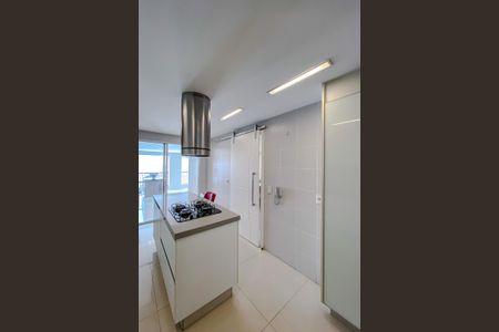 Apartamento à venda com 210m², 4 quartos e 3 vagasCozinha