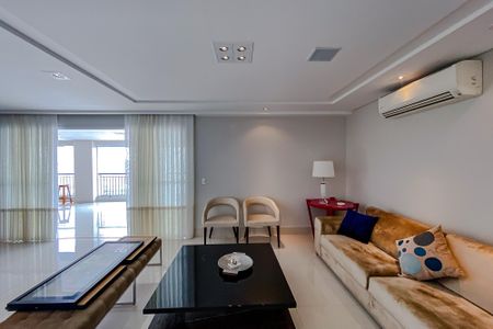 Apartamento à venda com 210m², 4 quartos e 3 vagasSala