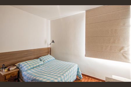 Apartamento à venda com 180m², 4 quartos e 2 vagas Apartamento à venda com 180m², 4 quartos e 2 vagasQuarto 2