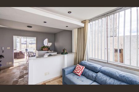 Apartamento à venda com 180m², 4 quartos e 2 vagas Apartamento à venda com 180m², 4 quartos e 2 vagasCobertura