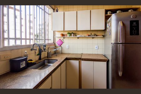 Apartamento à venda com 180m², 4 quartos e 2 vagas Apartamento à venda com 180m², 4 quartos e 2 vagasCozinha