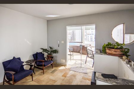 Apartamento à venda com 180m², 4 quartos e 2 vagas Apartamento à venda com 180m², 4 quartos e 2 vagasCobertura