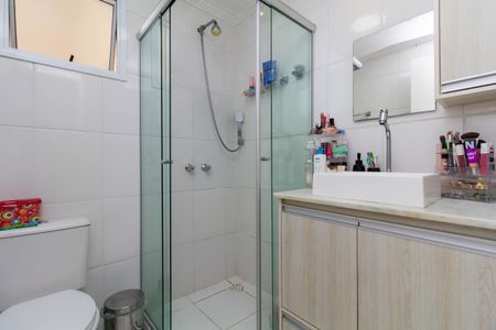 Apartamento à venda com 72m², 2 quartos e 2 vagasBanheiro da Suíte