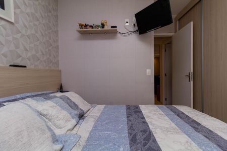 Apartamento à venda com 72m², 2 quartos e 2 vagasQuarto 2 - suíte