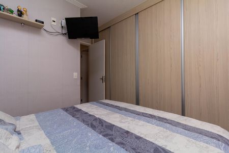 Apartamento à venda com 72m², 2 quartos e 2 vagasQuarto 2 - suíte