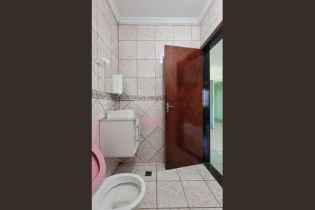 Casa à venda com 220m², 2 quartos e 6 vagas Casa à venda com 220m², 2 quartos e 6 vagasBanheiro