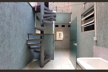 Casa à venda com 220m², 2 quartos e 6 vagas Casa à venda com 220m², 2 quartos e 6 vagasVista Quarto