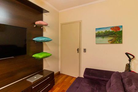 Casa à venda com 181m², 3 quartos e 3 vagas Casa à venda com 181m², 3 quartos e 3 vagasQuarto