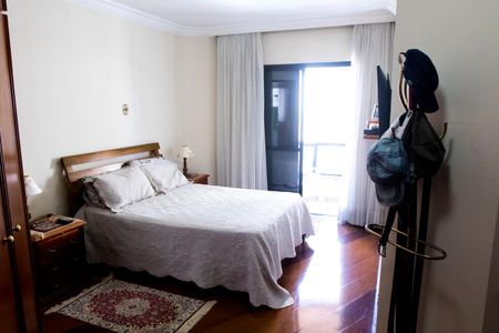 Apartamento à venda com 220m², 4 quartos e 3 vagas Apartamento à venda com 220m², 4 quartos e 3 vagasQuarto 3