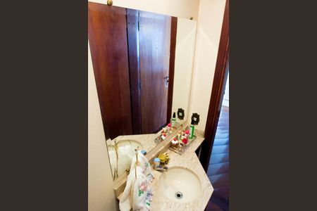 Apartamento à venda com 220m², 4 quartos e 3 vagas Apartamento à venda com 220m², 4 quartos e 3 vagasBanheiro 2