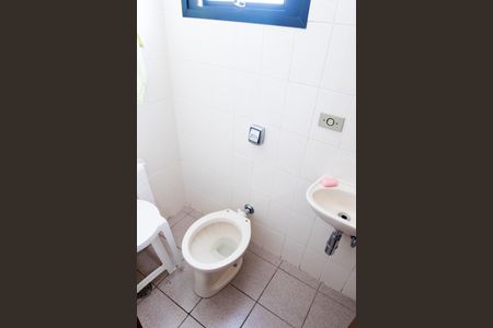 Apartamento à venda com 220m², 4 quartos e 3 vagas Apartamento à venda com 220m², 4 quartos e 3 vagasBanheiro
