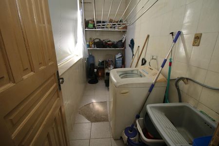 Casa à venda com 66m², 2 quartos e sem vagaÁrea de Serviço