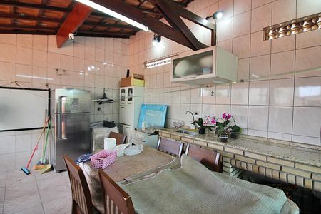 Casa à venda com 146m², 3 quartos e 3 vagasEspaço Gourmet