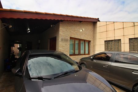 Casa à venda com 146m², 3 quartos e 3 vagasGaragem