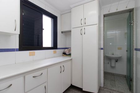 Apartamento à venda com 112m², 3 quartos e 2 vagas Apartamento à venda com 112m², 3 quartos e 2 vagasÁrea de Serviço