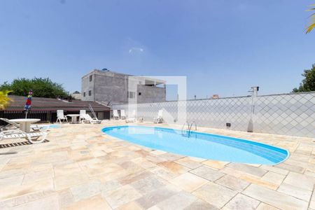 Apartamento à venda com 112m², 3 quartos e 2 vagas Apartamento à venda com 112m², 3 quartos e 2 vagasÁrea comum - Piscina