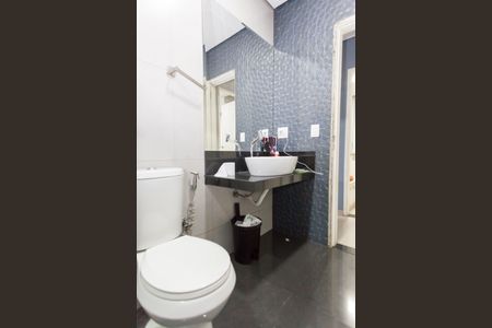 Apartamento à venda com 121m², 3 quartos e 1 vaga Apartamento à venda com 121m², 3 quartos e 1 vagaBanheiro Social