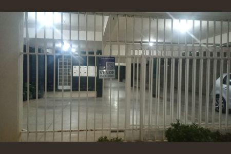 Apartamento à venda com 121m², 3 quartos e 1 vaga Apartamento à venda com 121m², 3 quartos e 1 vagaplaquinha instalada