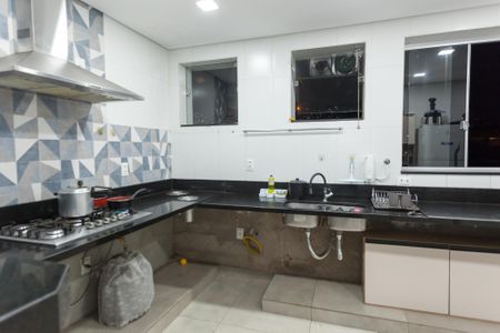 Apartamento à venda com 121m², 3 quartos e 1 vaga Apartamento à venda com 121m², 3 quartos e 1 vagaCozinha
