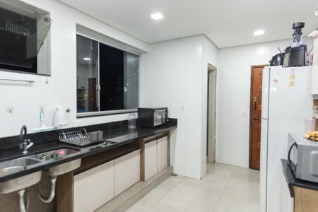Apartamento à venda com 121m², 3 quartos e 1 vaga Apartamento à venda com 121m², 3 quartos e 1 vagaCozinha