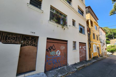 Apartamento à venda com 65m², 1 quarto e sem vaga Apartamento à venda com 65m², 1 quarto e sem vagaFachada