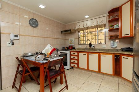 Casa à venda com 177m², 3 quartos e 3 vagas Casa à venda com 177m², 3 quartos e 3 vagasCozinha