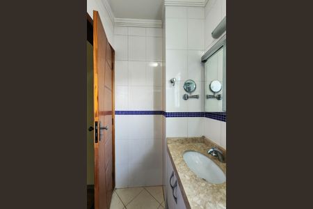 Casa à venda com 250m², 3 quartos e 6 vagasBanheiro da Suíte 3