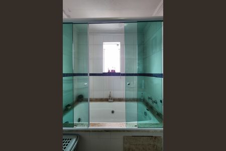 Casa à venda com 250m², 3 quartos e 6 vagasBanheiro da Suíte 1