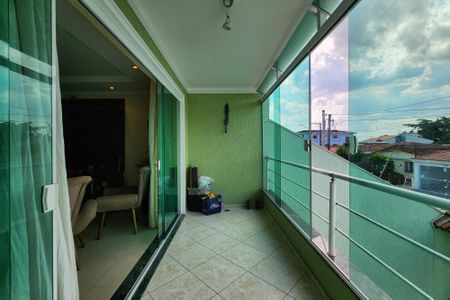 Casa à venda com 250m², 3 quartos e 6 vagasVaranda