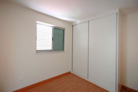 Apartamento à venda com 75m², 2 quartos e 2 vagasSuite 1